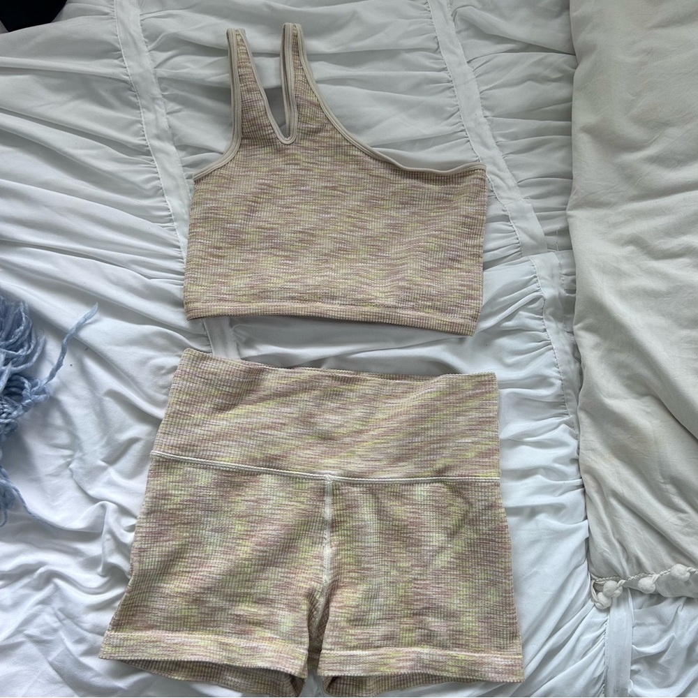 Colorful Aerie Offline Set